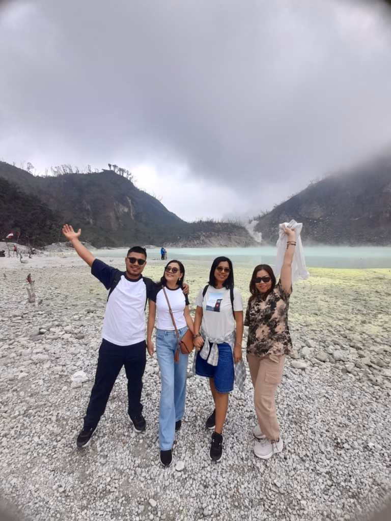kawah putih crater