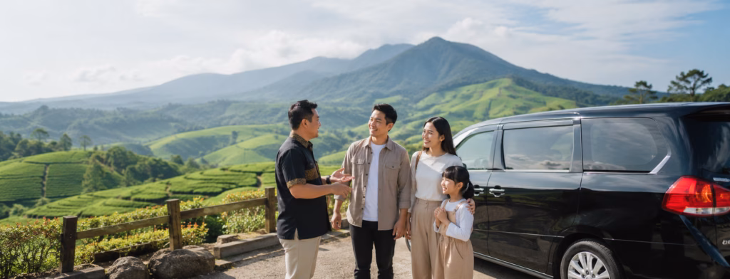 Family enjoying a private Bandung tour with Bandung Driver